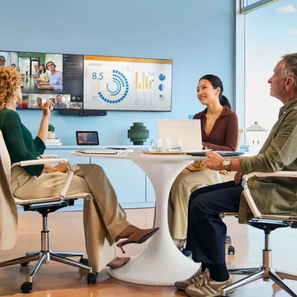 Poly Studio V12 4K USB-Videobar (ohne Netzteil), Zertifiziert für Microsoft Teams und Zoom, BYOD – Bild 4